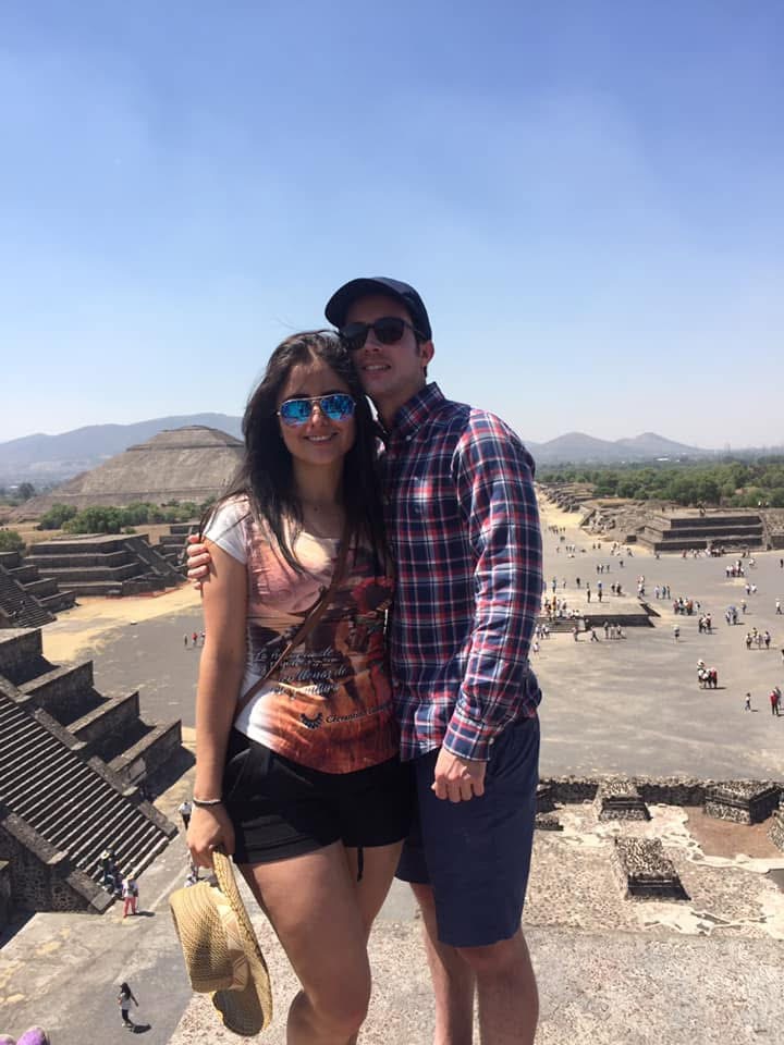 Xiu y Eduardo en Teotihuacán