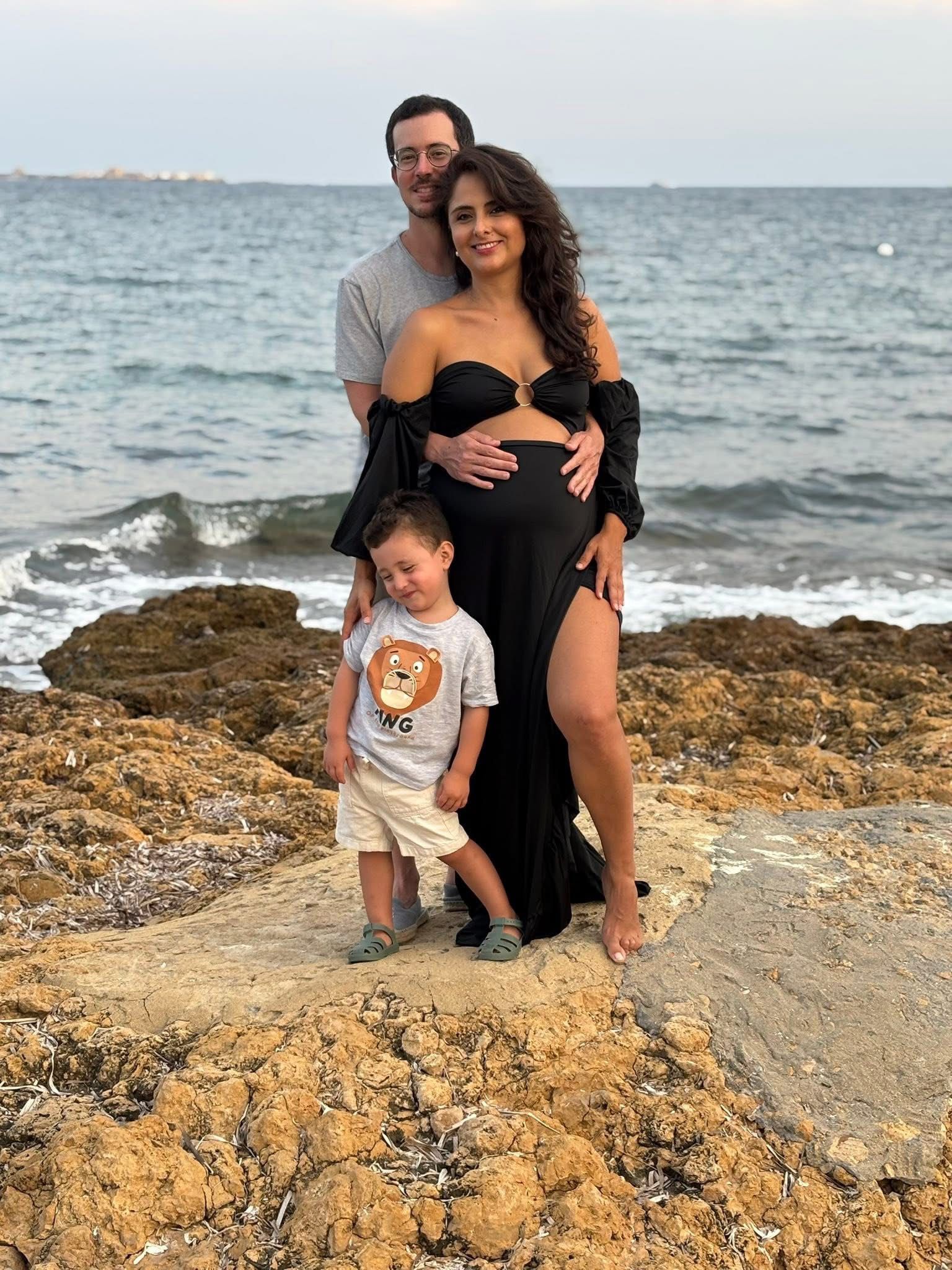 Xiu, Eduardo y familia en la playa