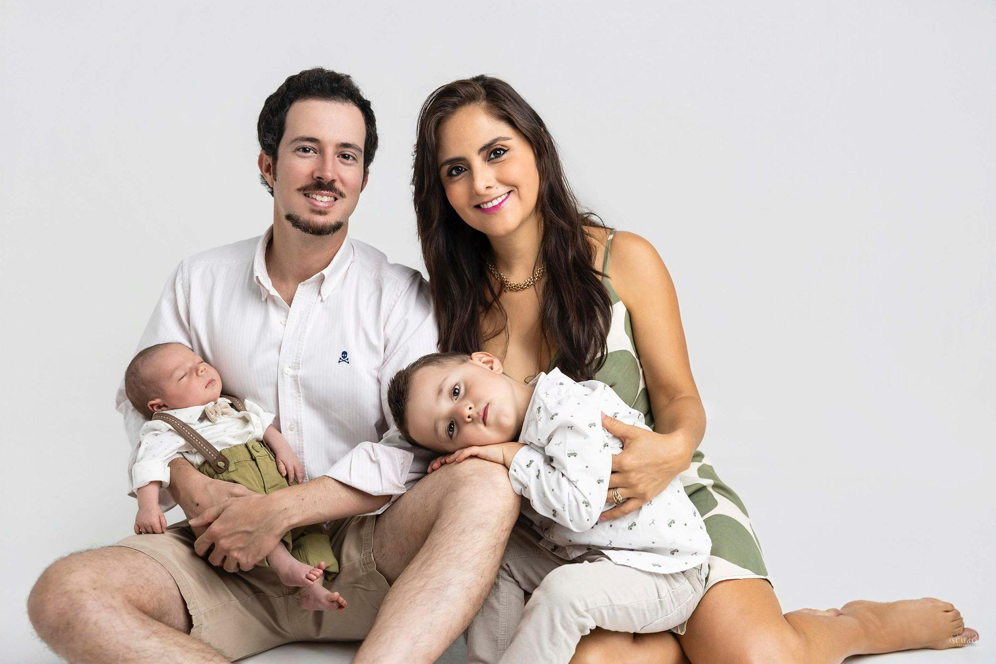 Xiu, Eduardo y familia